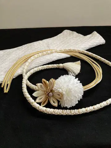 귀여운 허리띠와 오비 장식 천 세트 흰금 후리소데 성인식