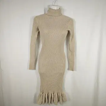michell Macaron 베이지 터틀넥 니트 원피스