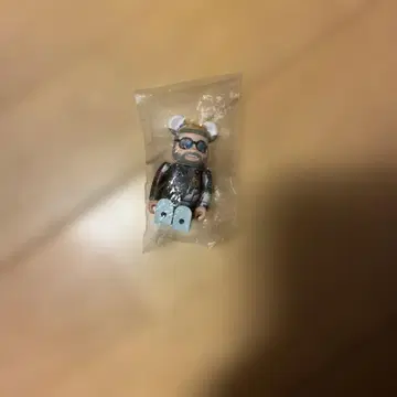 베어브릭 그레이 100%