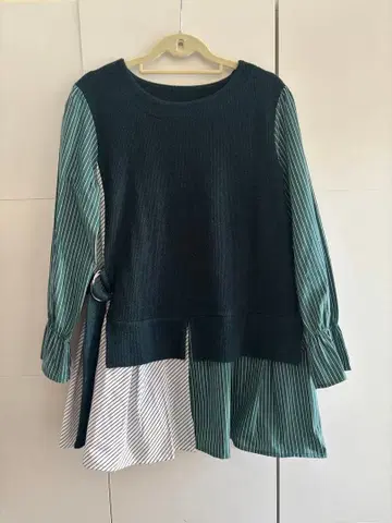 니트 도킹 블라우스 레이어드 디자인 그린 스트라이프 긴팔 셔츠 상의