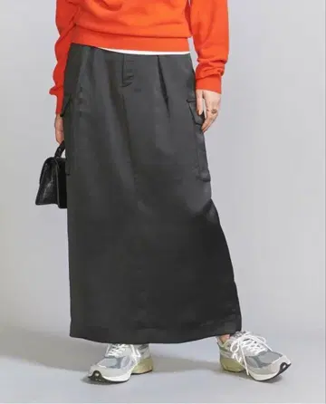 빈티지 느낌 새틴 카고 스커트