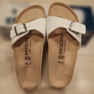 버켄스탁 마드리드 화이트 샌들 36