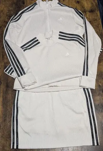 아디다스 화이트 골프웨어 상하의 3세트