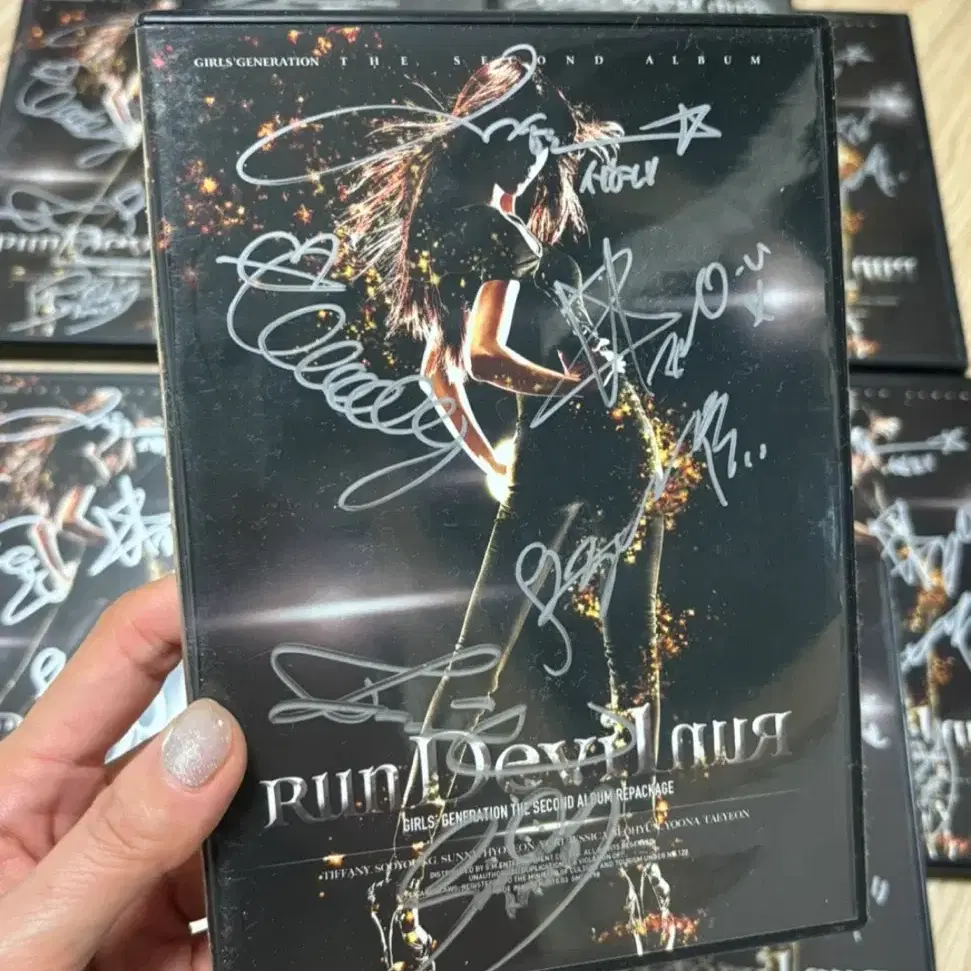 Girls' Generation genuine sign album | Bunjang Global