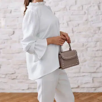 [ Maglie le cassetto ] 프릴 블라우스 화이트