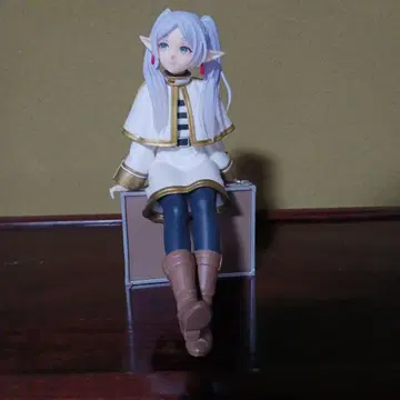 장송의 프리렌 Desktop Cute 트렁크Ver 피규어