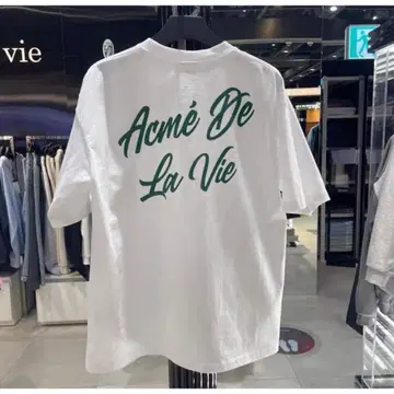 아크메 드 라 비 화이트 티셔츠