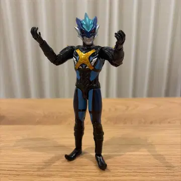 울트라맨 트레기아 울트라맨 액션 피규어