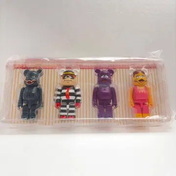 미개봉 McDonald's 베어브릭 4체 세트