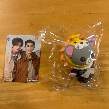 ART TOY LOOK KHUNNOO