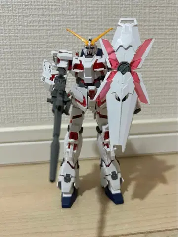 HG 1/144 유니콘 건담 디스트로이 모드 정크제품