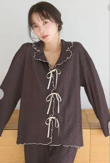 스나이델 홈 snidel home 컷 레이스 오픈 카라 셔츠 브라운