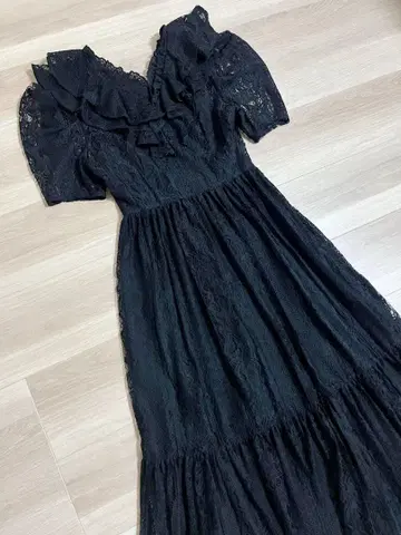 SNIDEL 스나이델 볼륨 프릴 레이스 원피스 사이즈 0