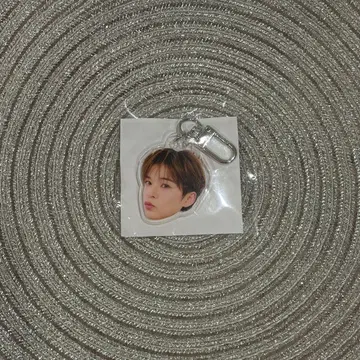 TREASURE 아사히 얼굴 아크릴 키링