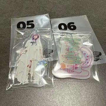 XG 트레저 로브 히나타 아크릴 키링