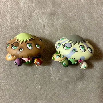 무라카미 다카시의 슈퍼 플랫 뮤지엄 Mushrooms 2종 세트