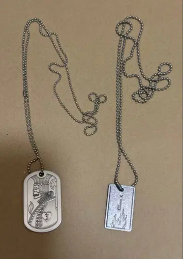 토가이누의 피 도그태그 2종