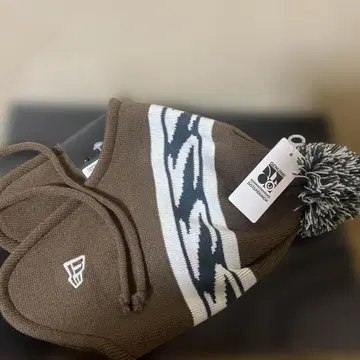 SHINKNOWNSUKE 브라운 니트 모자 NEWERA