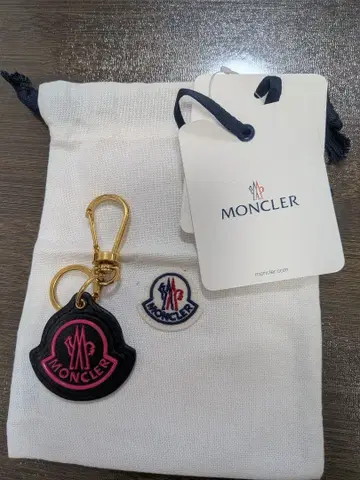 MONCLER 가죽 키링 블랙 핑크
