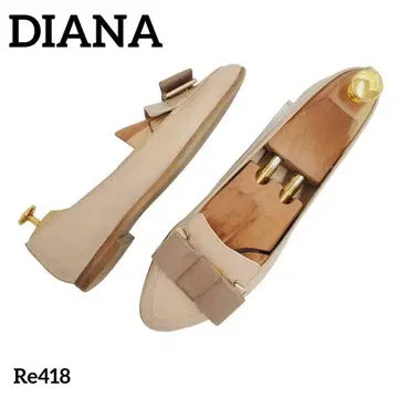다이애나 스틸레토 리본 에나멜 패턴트 레더 베이지 24cm