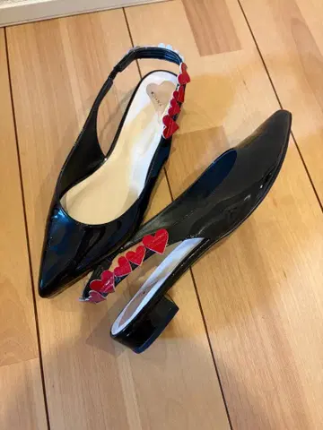 다이애나 하트 에나멜 펌프스 25cm