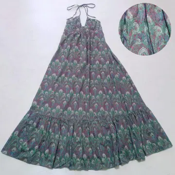 새상품급 리버티 프린트 티어드 롱 원피스 홀터넥 월드