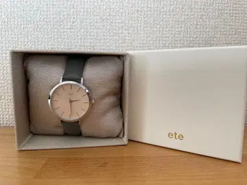 ete 그레이 가죽 밴드 쿼츠 손목시계