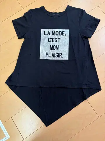 물건 정리 중이라 전품 가격 인하 [SCOT CLUB] 블랙 T셔츠