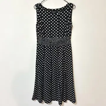퍼셉션즈 도트 무늬 스트레치 원피스 블랙 화이트 도트 플레어 고급 S