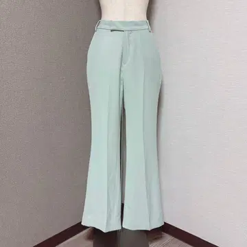 로리즈팜 센터 프레스 깔끔한 팬츠 연한 그린