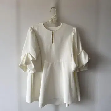 CADUNE 플레어 블라우스 38 화이트