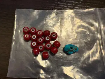 레어 화이트하트 농담 터콰이즈 비즈