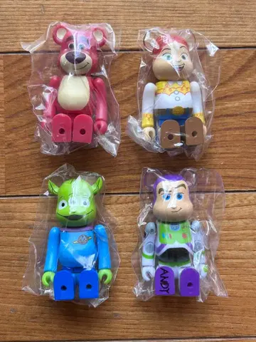 토이스토리 베어브릭 4체 세트