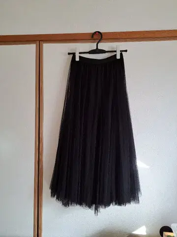 CLOVER DEPOT 튤 롱 플레어 스커트[블랙]