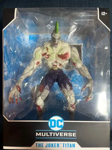 DC 멀티버스 조커 타이탄 피규어