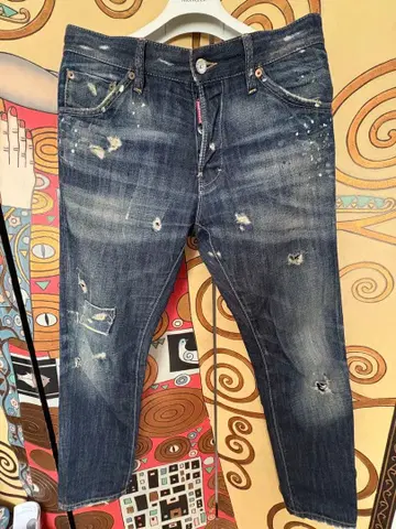 DSQUARED2 데미지 가공 테이퍼드 실루엣 데님 46