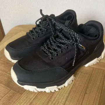 ZARA CORDURA 패브릭 블랙 스니커즈