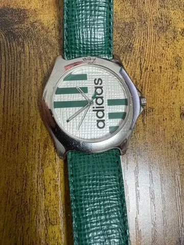 adidas 아날로그 손목시계 그린 컬러 프랑스제