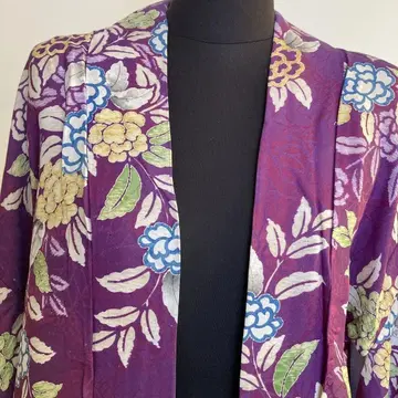 앤티크 빈티지 원단 기장이 긴 겉옷 적자색에 꽃무늬