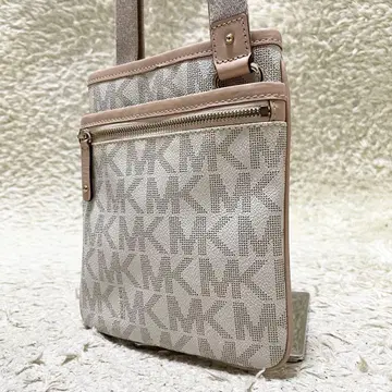 마이클코어스 숄더백 가죽 PVC 아이보리 계열 x 핑크 올 패턴