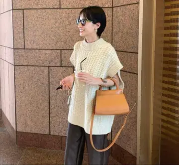 [ 새상품급 ] CLANE CABLE KNIT VEST 1 사이즈 화이트