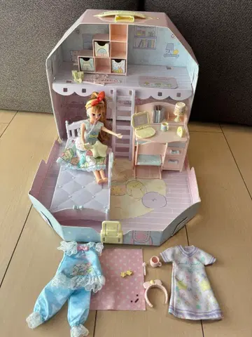 스미코구라시 리카짱 룸 리카짱 인형과 의류 세트