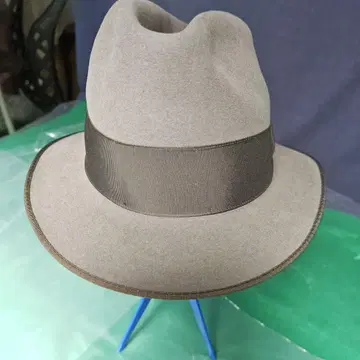 레어, 다카쿠라 켄 씨의 이탈리아 햇입니다 로마자로 사인되어 있습니다