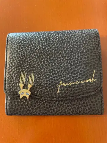 고양이 모티브 그레이 3단 폴더형 지갑