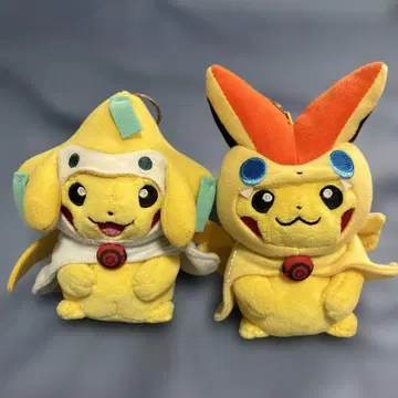 빅티니/지라치의 판초를 입은 피카츄 마스코트