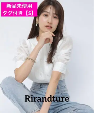 [미사용 새상품 택 포함] 리랜드트루 자수 블라우스 상의 화이트