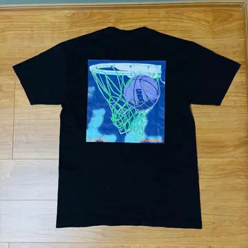 언디피티드 T셔츠