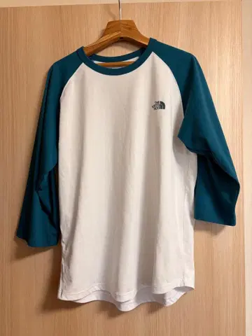 THE NORTH FACE 7부 소매 티셔츠 화이트/틸