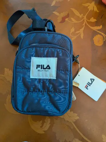 FILA 네이비 숄더백