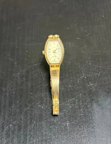 [ 작동 확인 완료 ] 세이코 라살 타원형 쿼츠 손목시계 여성용